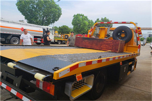 鄢陵附近拖车电话号码服务